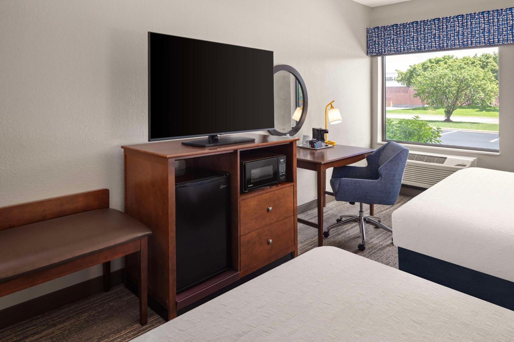 Hampton Minneapolis Northwest Hotel 3*